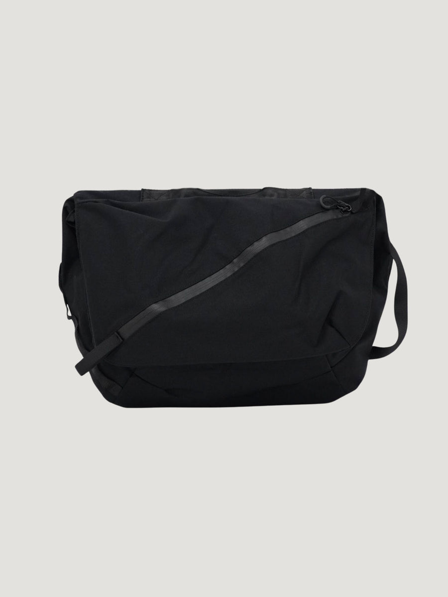 バッグ Bargiee LOWKEY SLING BAG LOWKEY SLING BAG – Bargiee