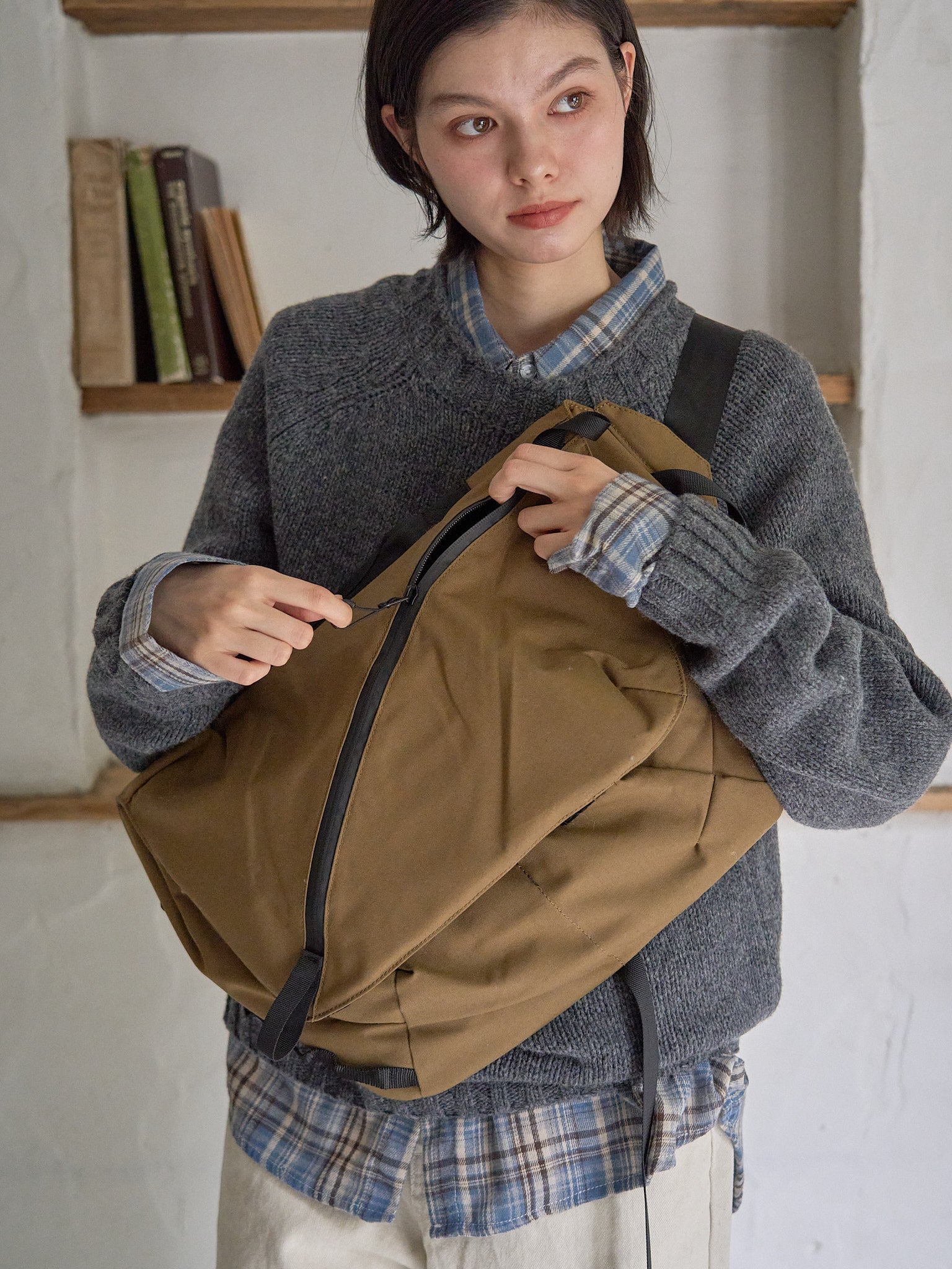 LOWKEY SLING BAG – Bargiee